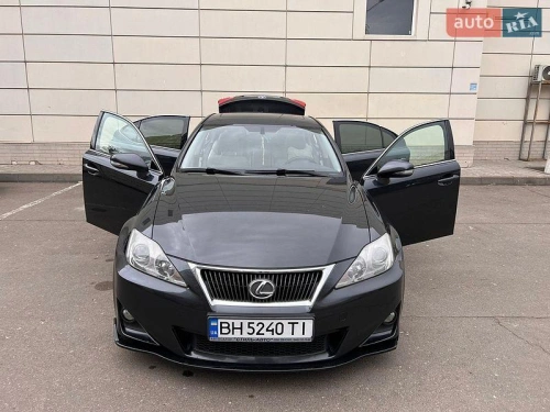 Lexus
