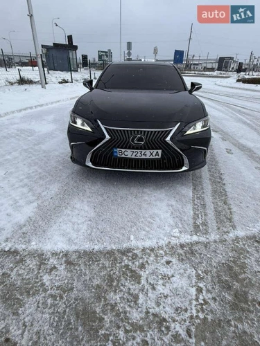 Lexus